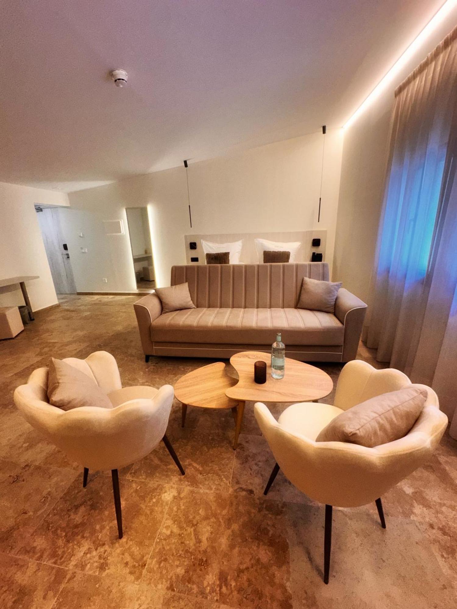 Boutique Comtal Empuries